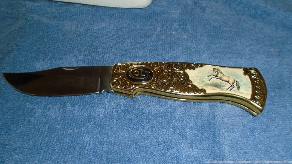 NIB VERY RARE *GOLD ENGRAVED* Colt Rampant Pony Folding Knife SOLD FOR $965-img-44