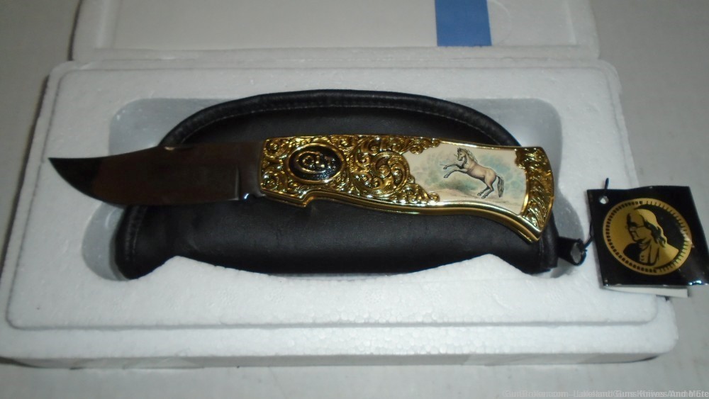 NIB VERY RARE *GOLD ENGRAVED* Colt Rampant Pony Folding Knife SOLD FOR $965-img-17