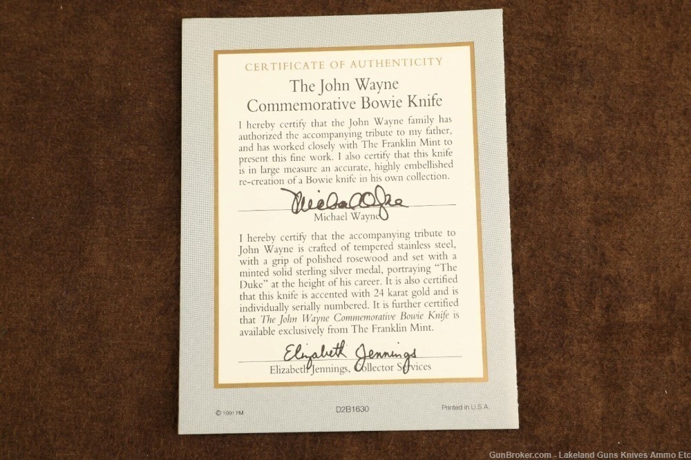 Super Rare John Wayne Commemorative Bowie Knife! Sold for $956+!-img-13