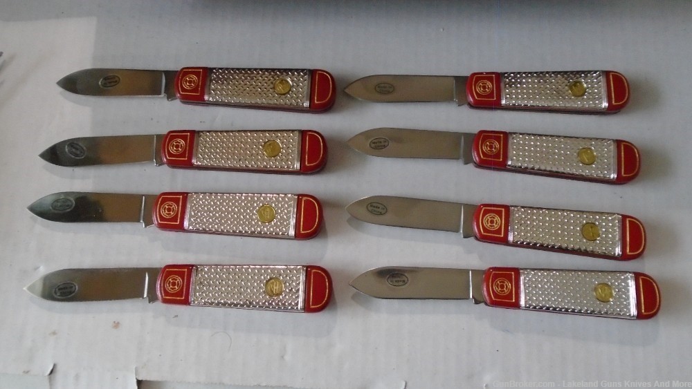 FRANKLIN MINT THE OFFICIAL FIREFIGHTERS COLLECTOR KNIFE SET W DISPLAY CASE-img-17