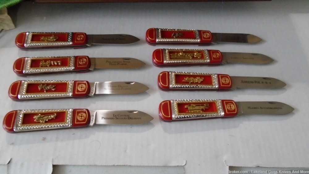 FRANKLIN MINT THE OFFICIAL FIREFIGHTERS COLLECTOR KNIFE SET W DISPLAY CASE-img-33