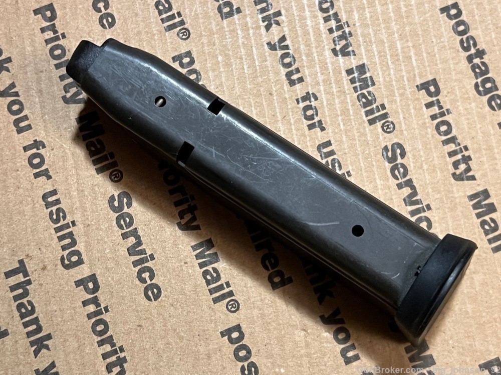 Sig Sauer P228 P229 12rd Magazine 40 S&W 357 Sig Made in Italy-img-1