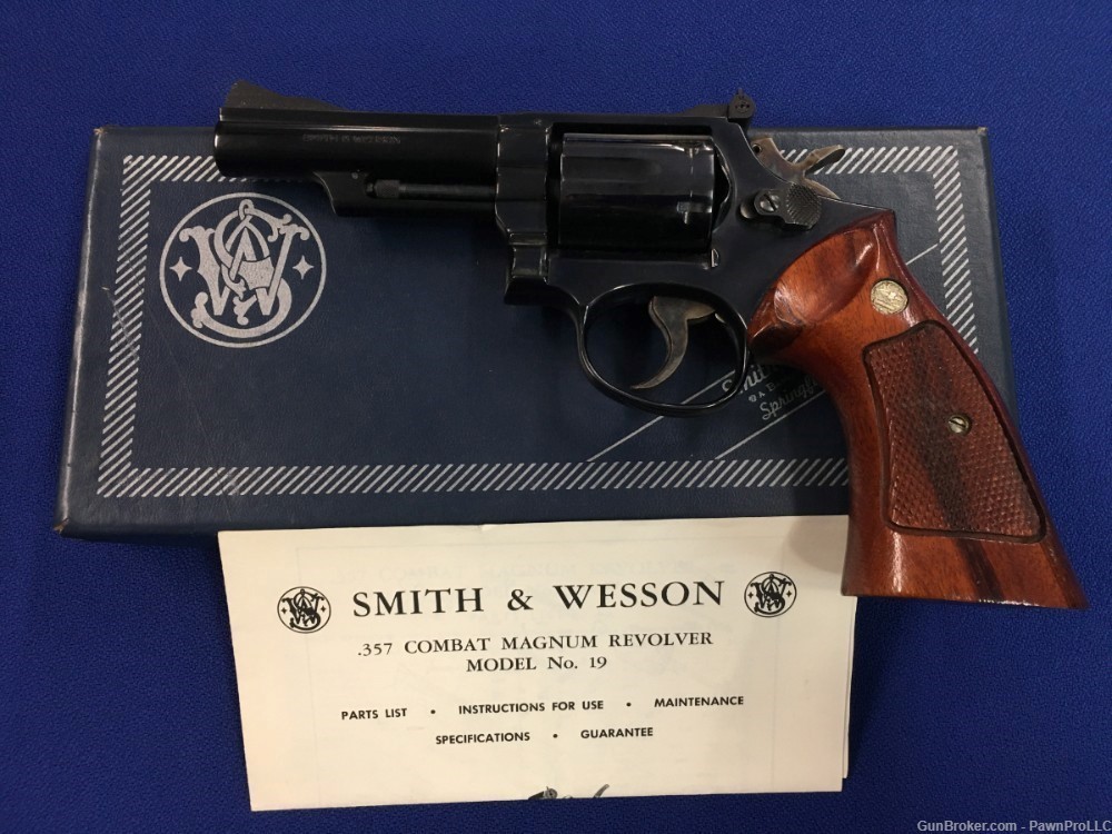 Smith & Wesson model 19-3, comes w/ factory box & papers, .357 magnum-img-3