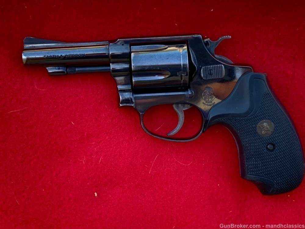 1961 vintage Smith & Wesson (S&W) 36, blued, 38 Spec, 3" bbl, round butt-img-9