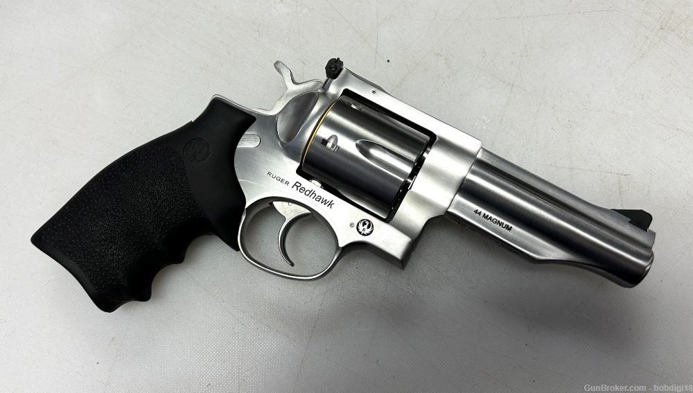 Ruger Redhawk 44 Magnum 4.2" Barrel 6 Rd 05044 Hogue Grip No CC FEES-img-0