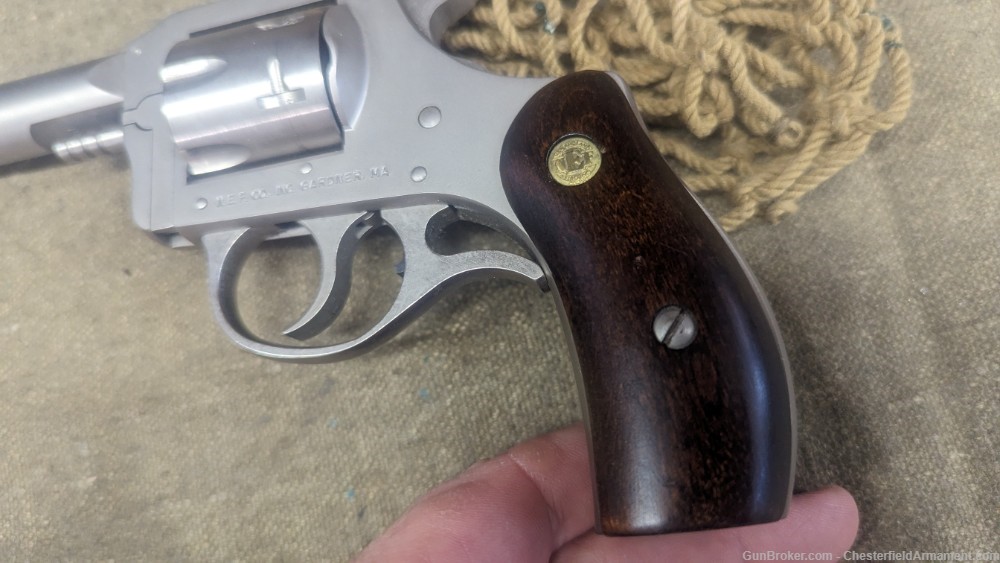 New England Firearms R22 22WMR revolver -img-5