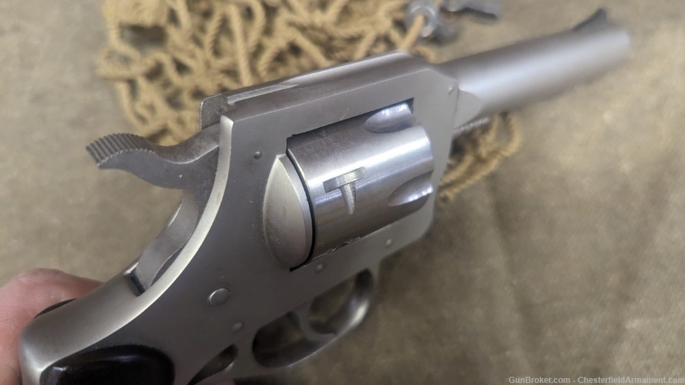 New England Firearms R22 22WMR revolver -img-3