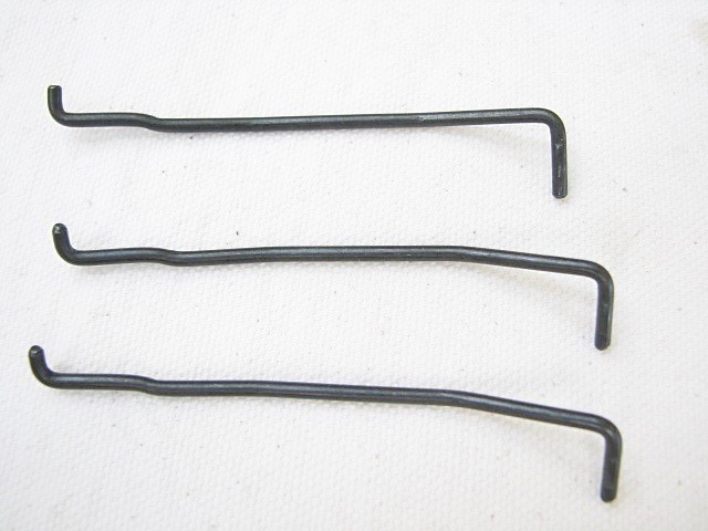 Early Ruger M77 Rifle Safety Link-img-0