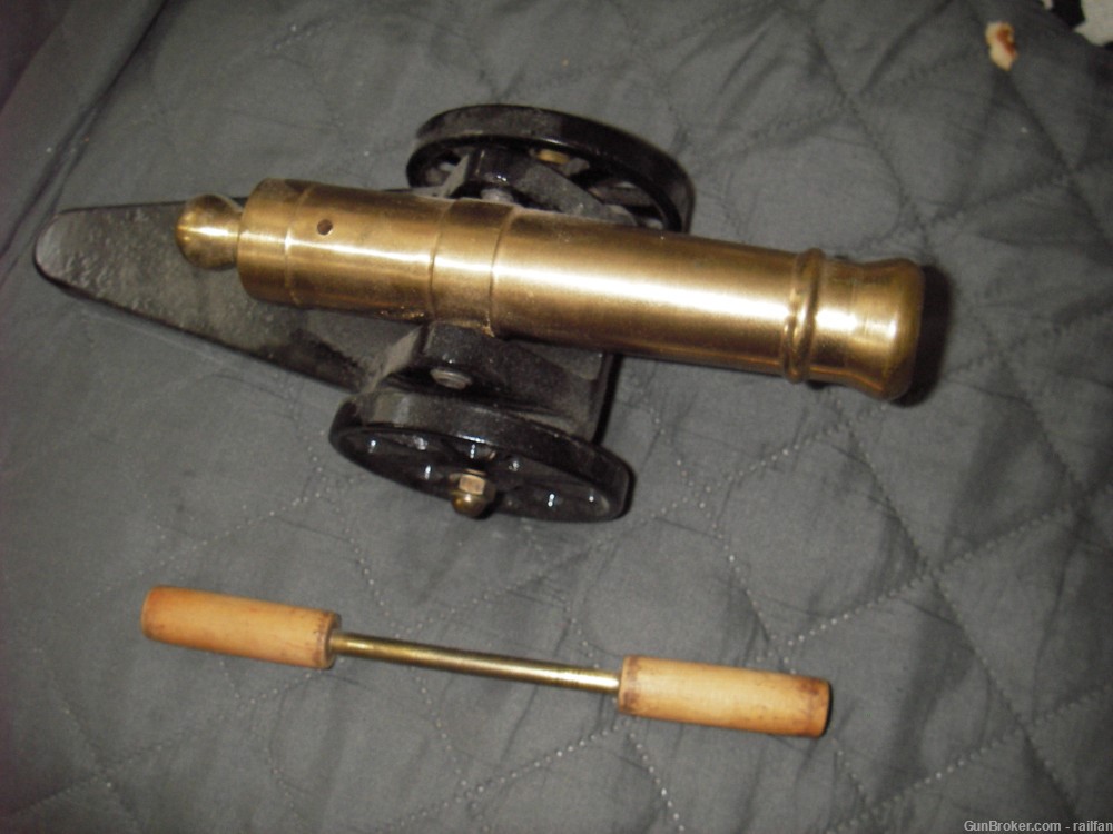 VINTAGE SMALL CANNON-img-2