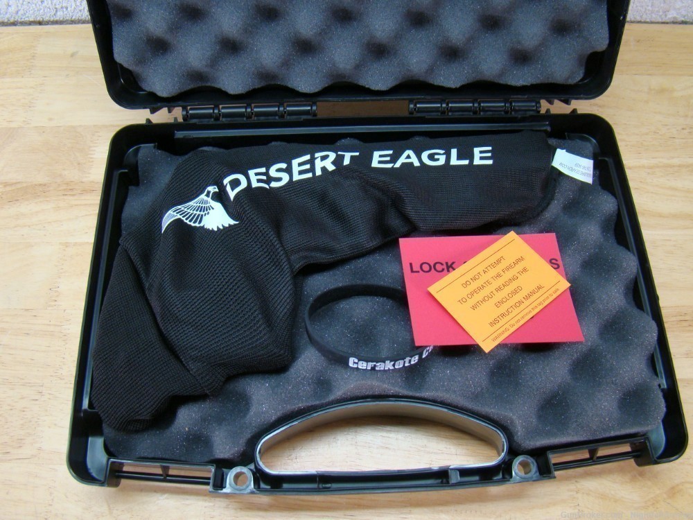 Magnum Research Desert Eagle MKXIX .50AE White Distressed DE50WMD Deagle 50-img-6