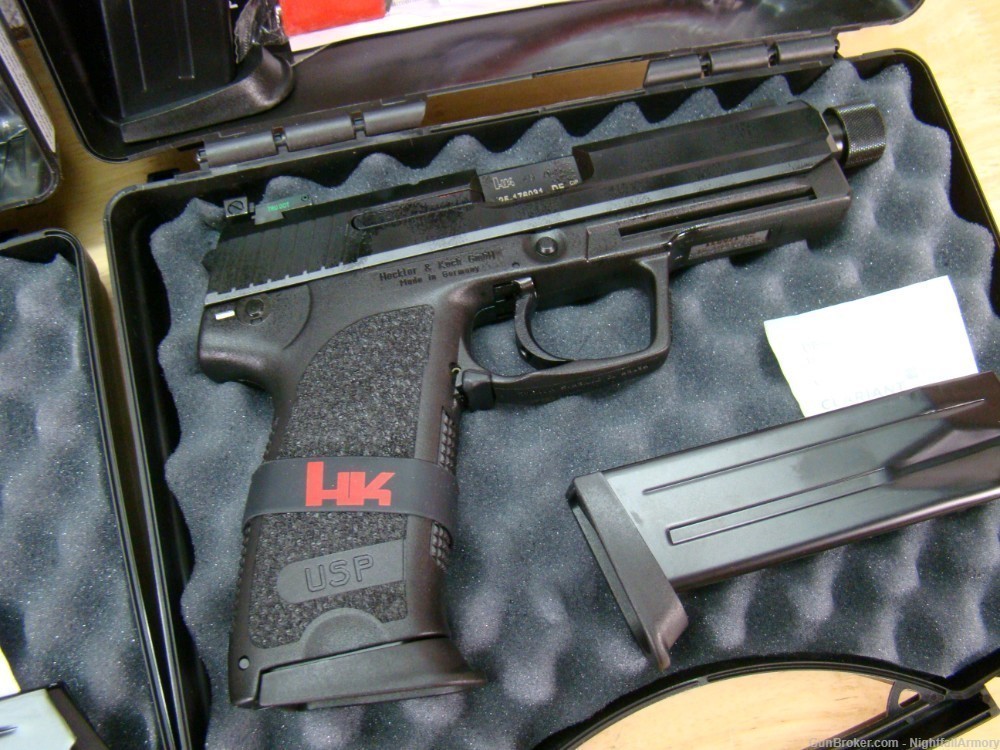 Pair of HK USP-45 Tactical V1 .45ACP Pistols, H&K consec serial #'s USP 45-img-9