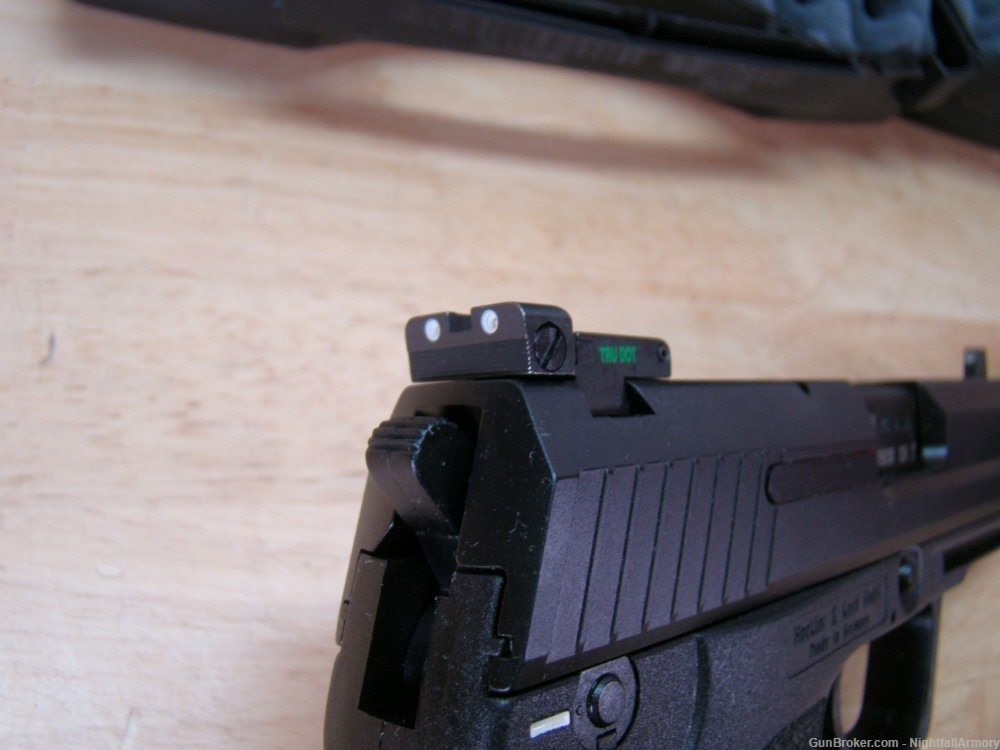 Pair of HK USP-45 Tactical V1 .45ACP Pistols, H&K consec serial #'s USP 45-img-15