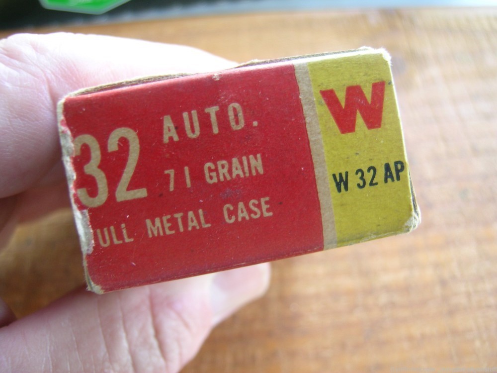 Vintage Winchester 32 ACP Auto 50rd Box Ammo-img-5