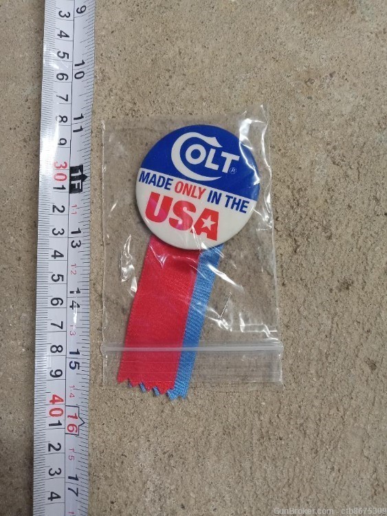 1989 COLT ADVERTISING RIBBON PIN "COLT-MADE ONLY IN THE USA"!-img-0
