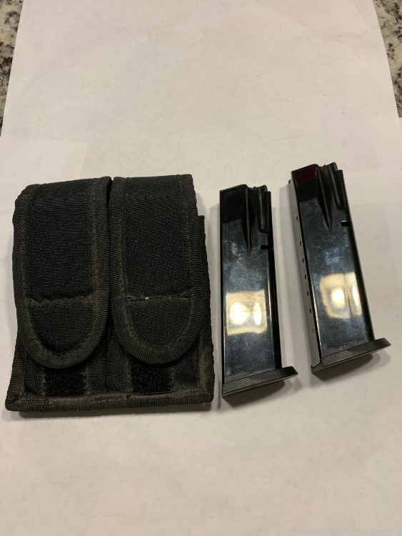 2 Beretta PX4 Storm 40 S&W 14 Round Magazines With Mag Holder -img-0