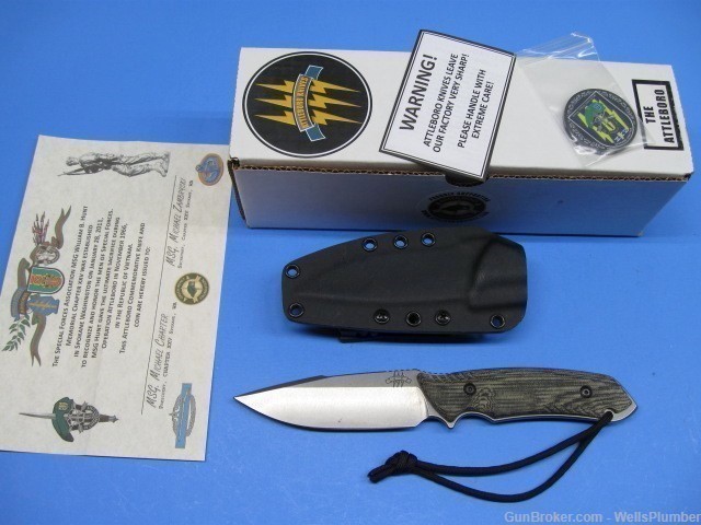 THE ATTLEBORO STRAIGHT KNIFE GRAPHITE BLACK WITH SCABBARD (MINT IN BOX)-img-0