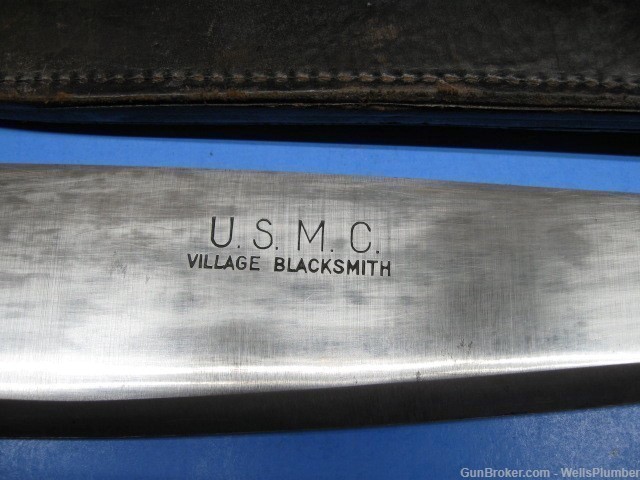 US WWII USMC MEDICAL CORPS BOLO KNIFE WITH ORIGINAL USMC SCABBARD (MINT)-img-1