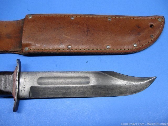 USMC WWII KABAR BLUED BLADE WITH RED SPACER FIGHTING KNIFE WITH SCABBARD   -img-3