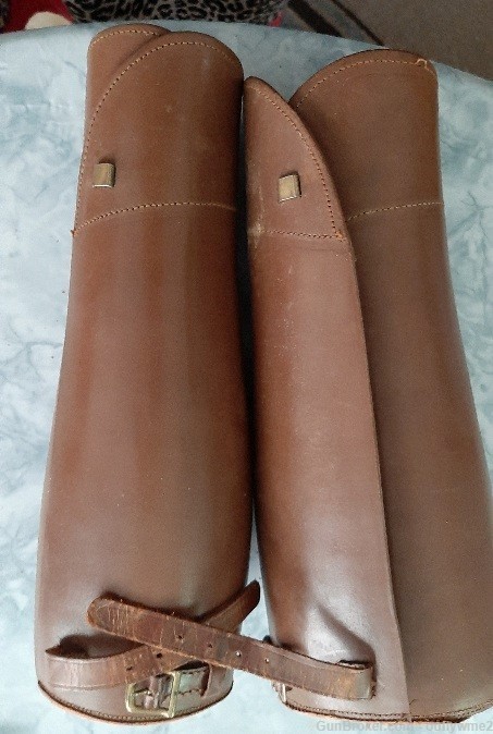 WWII GERMAN BROWN LEATHER POLITICAL OR SA GAITERS -img-0