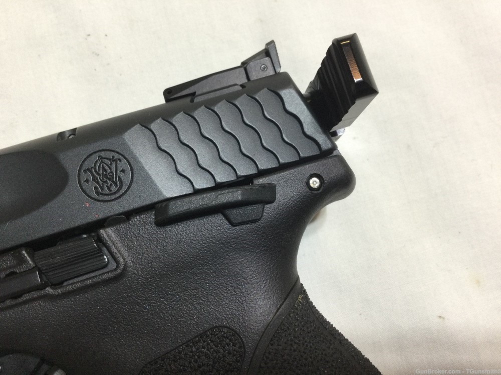 CUSTOMIZED SMITH & WESSON M&P 9 M2.0 in 9mm Cal. W/Accessories-img-5
