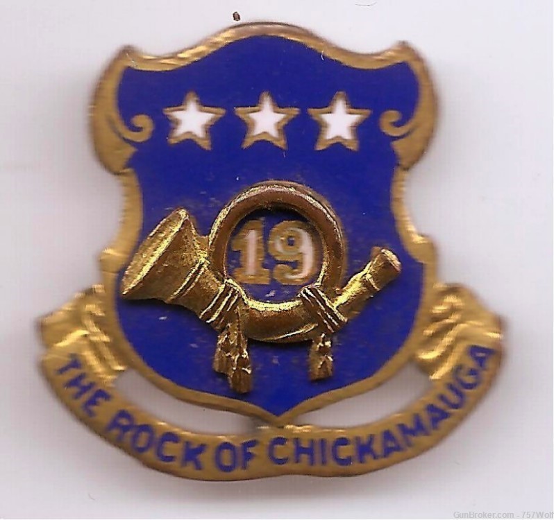 Vintage US Army 19th Infantry "The Rock Of Chickamauga" DI DUI Crest Pin-img-0