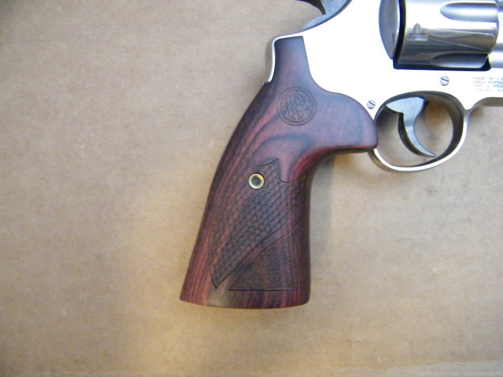 NIB Smith and Wesson 629 Deluxe 6.5" .44 Magnum 150714-img-7