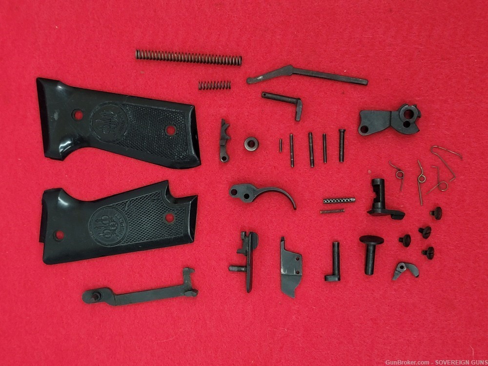 Beretta 92F/FS Scales, Trigger, Lower Parts USED-img-0