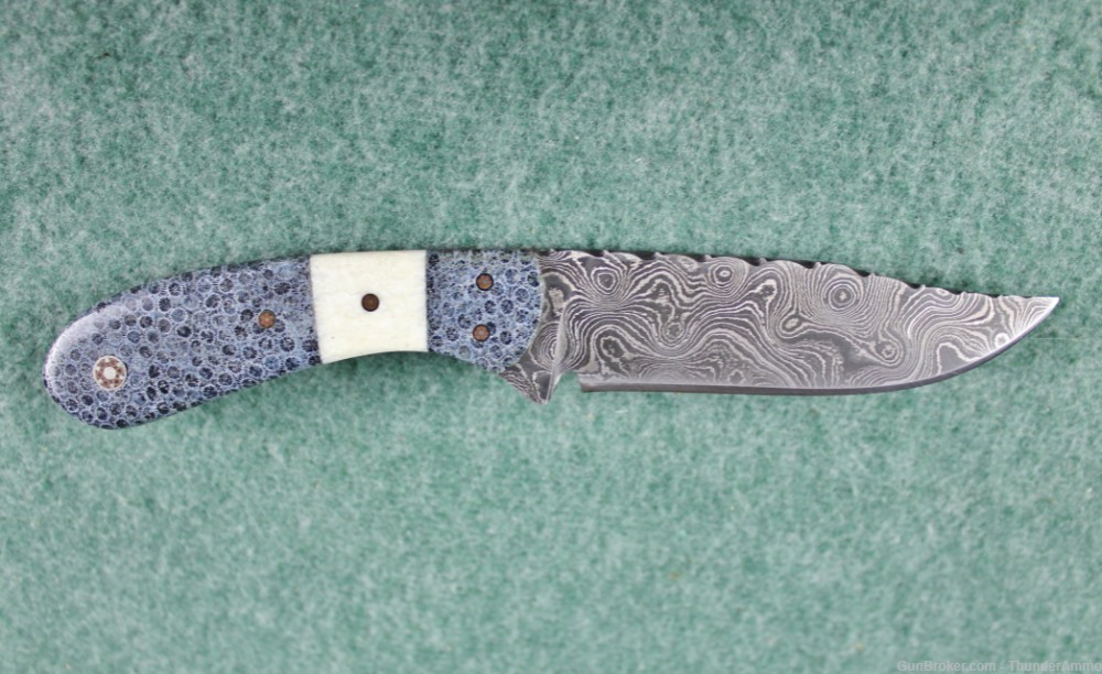 CJ Custom Fixed Blade Damascus Steel Knife Coral Handle w/ Stingray Sheath-img-5