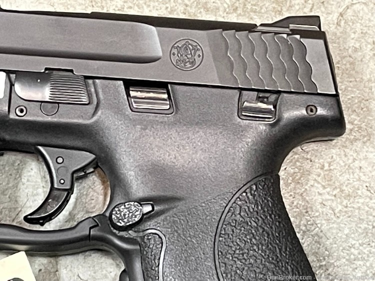 Smith and Wesson M&P 40 Shield .40S&W-img-7