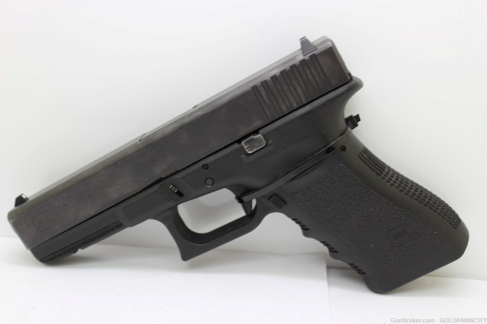 Glock 17 Gen 3 9mm 4.5”  2-mag-img-1
