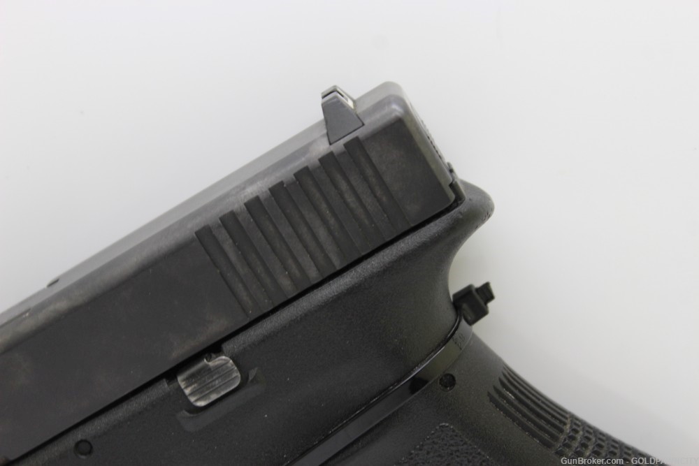 Glock 17 Gen 3 9mm 4.5”  2-mag-img-4