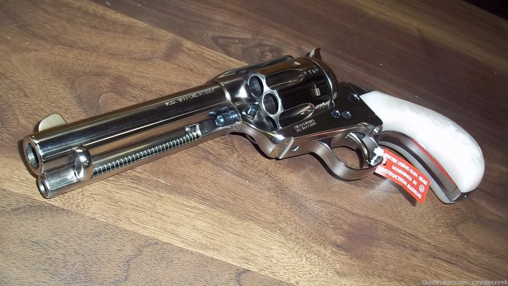 RARE DOC HOLIDAY 1873 OUTLAW AND LAWMAN SERIES REVOLVER LIMITED EDITION-img-4