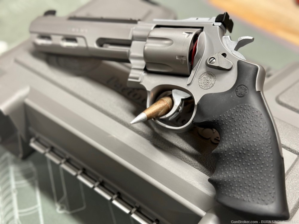 Smith & Wesson 629 PC S&W 629 Wesson & Smith S&W-629 Competitor-img-8