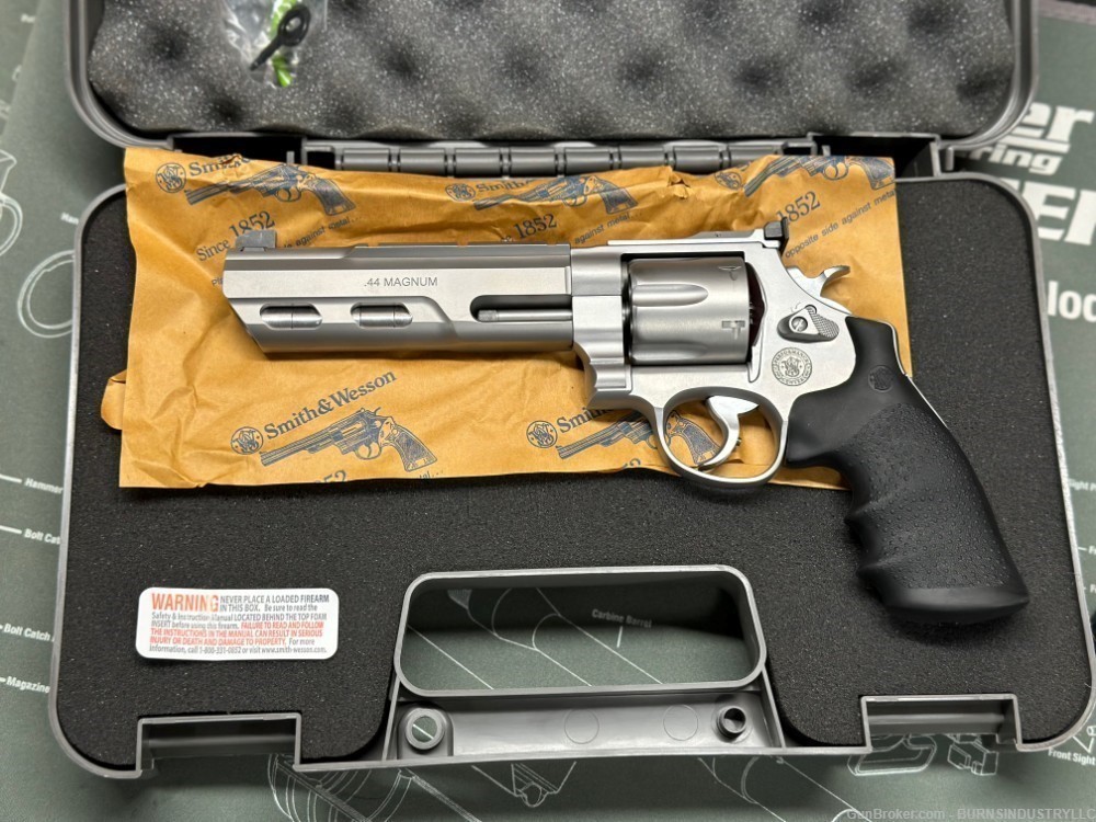 Smith & Wesson 629 PC S&W 629 Wesson & Smith S&W-629 Competitor-img-10