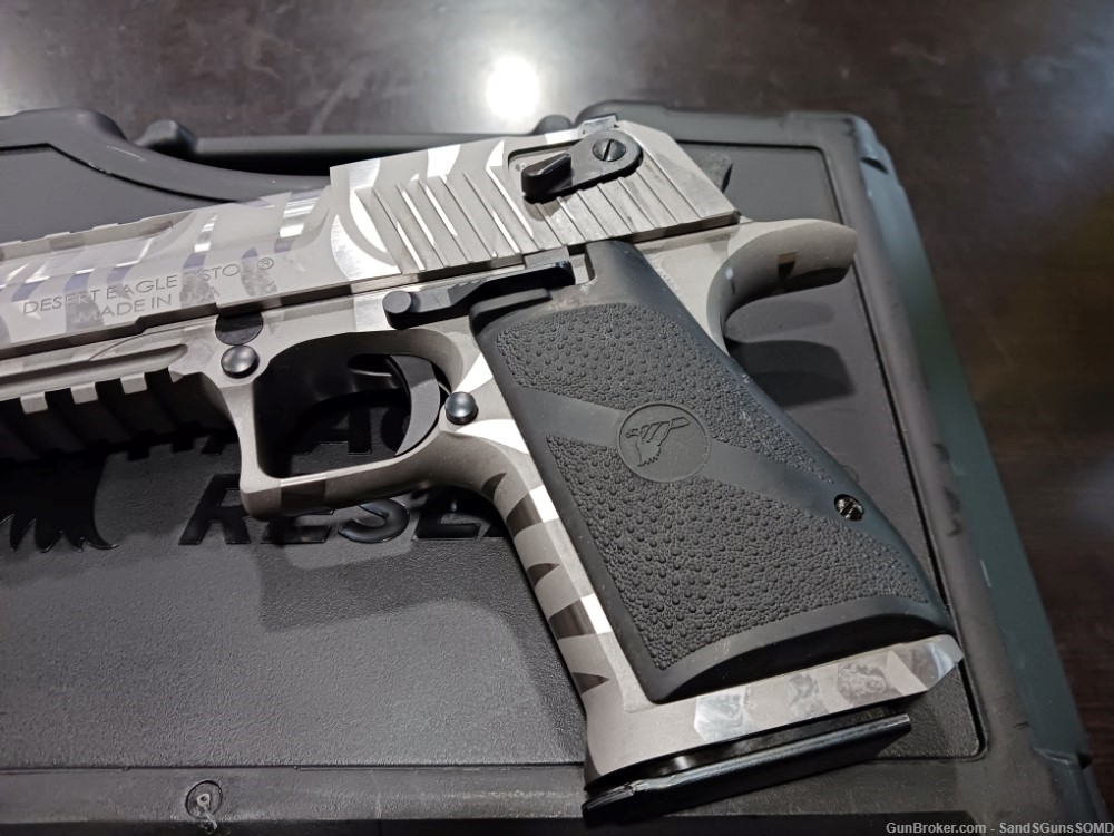HARD TO FIND! TIGER STRIPE DESERT EAGLE 50 AE STAINLESS SEMI AUTO PISTOL-img-4