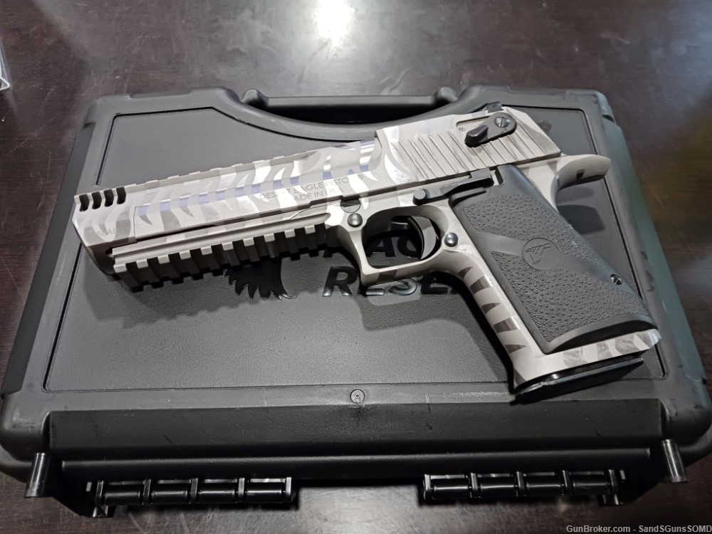 HARD TO FIND! TIGER STRIPE DESERT EAGLE 50 AE STAINLESS SEMI AUTO PISTOL-img-1