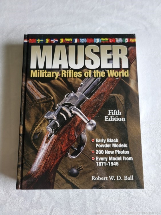 Mauser Military Rifles of the World 5th Edition by Ball-img-0