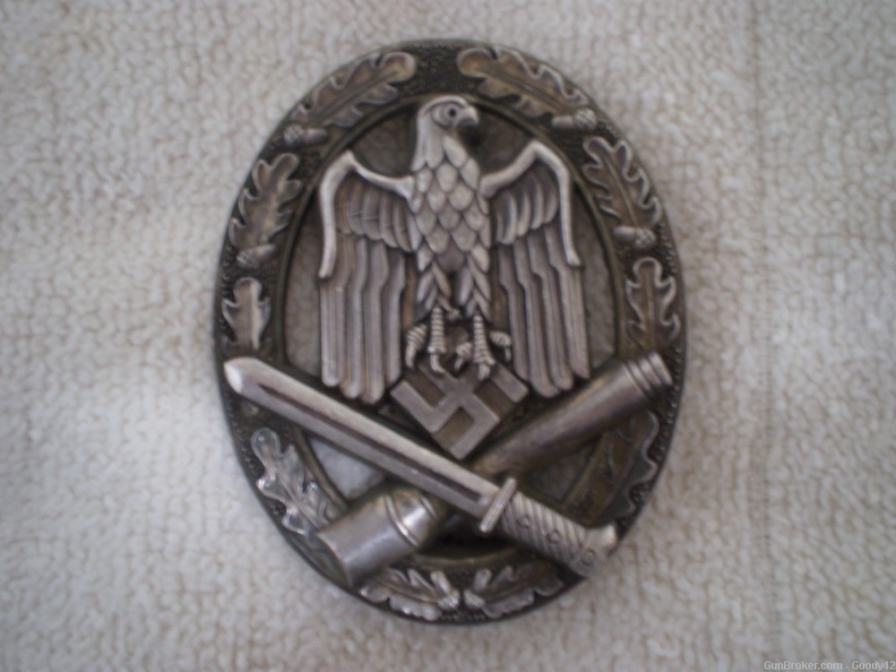 WW2 German army combat medal, repro-img-0