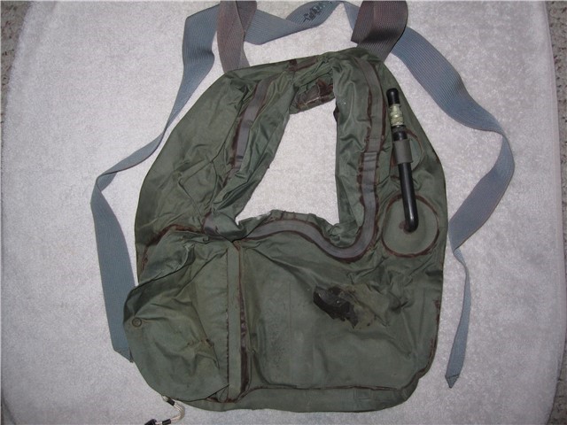 US Navy Seal UDT Issued Infatable Life Vest-img-1