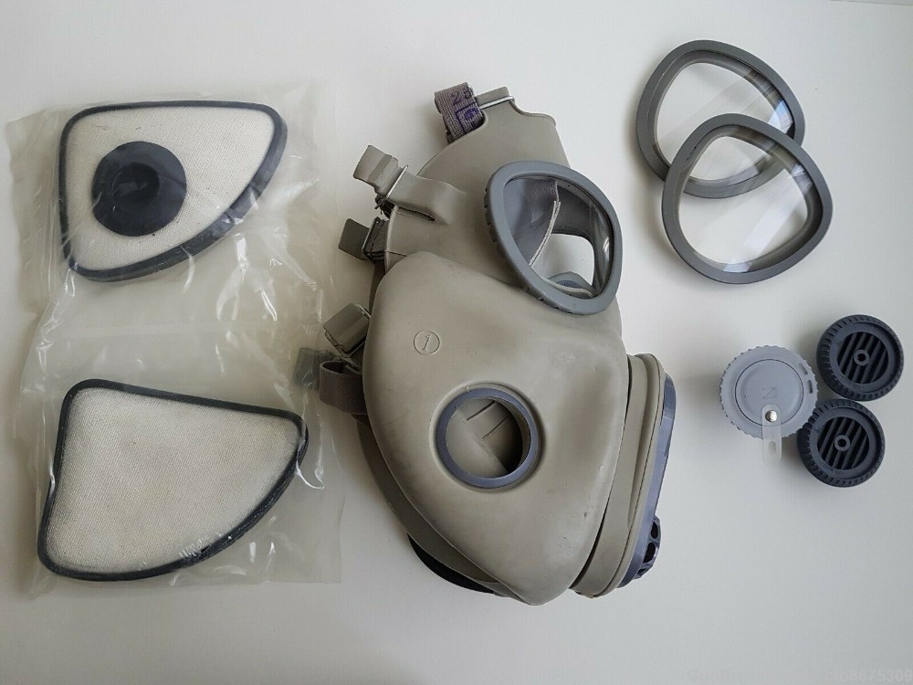 Czech Gas Mask M10M w/ Hydration Straw Filters Prepper Survival Novelty Sur-img-6