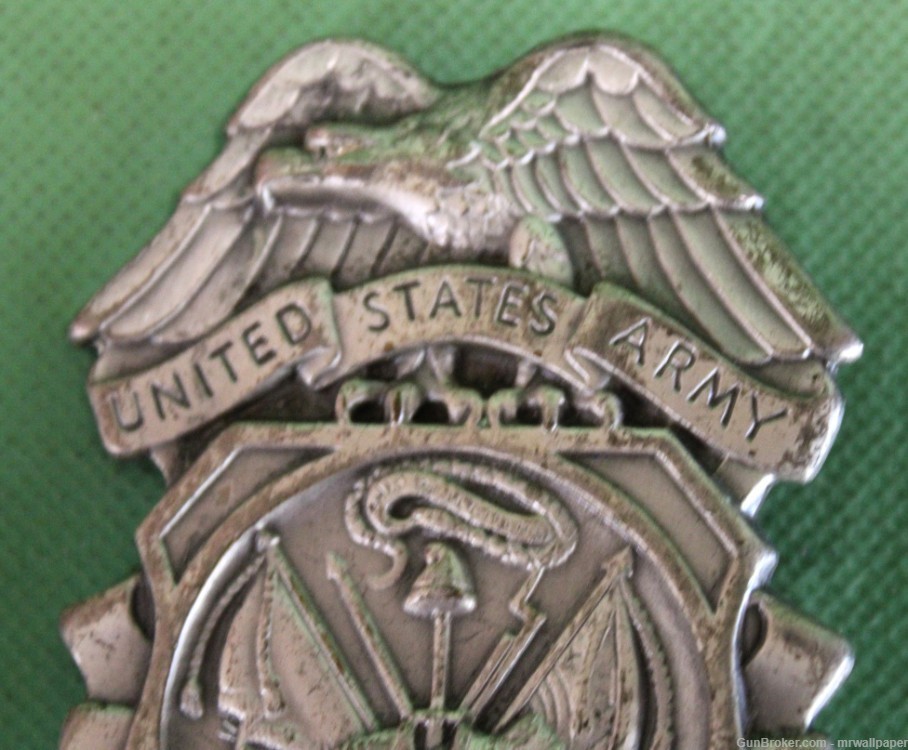 Obsolete United States World War II Army Military Police Law Badge YD-img-1