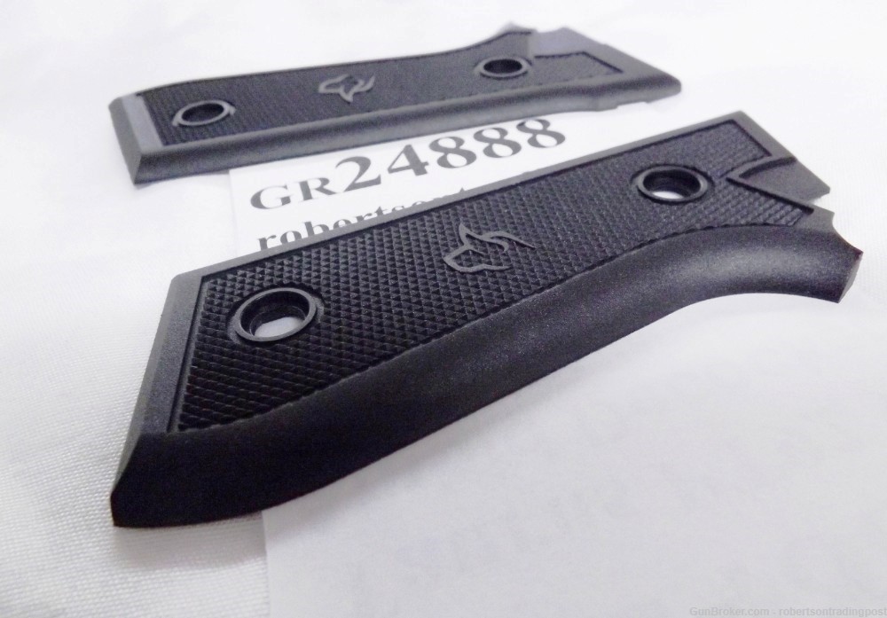 Taurus Factory Grips for PT92 PT96 Semi Auto Pistols Black Rubber Panels-img-3