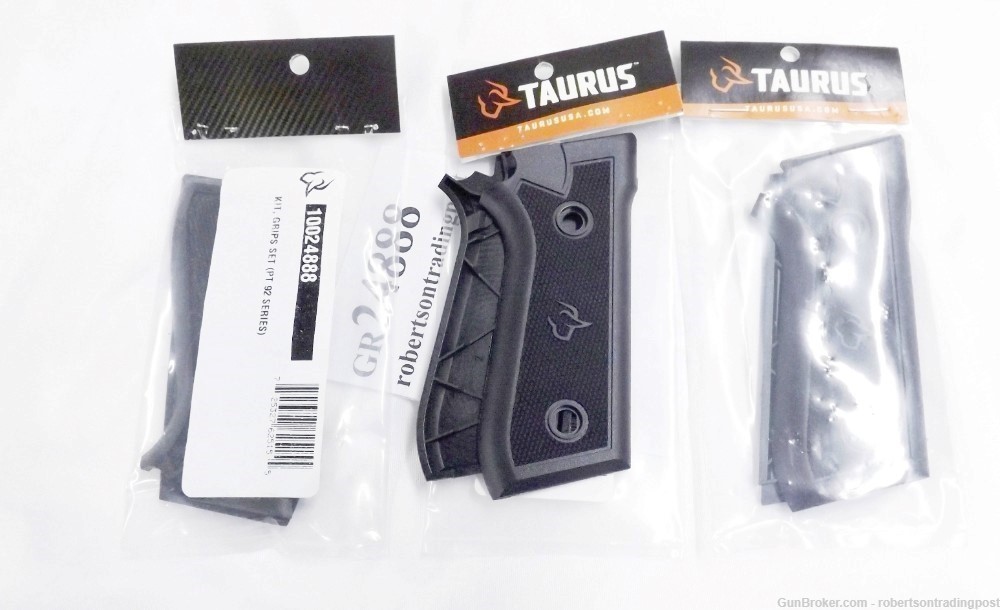 Taurus Factory Grips for PT92 PT96 Semi Auto Pistols Black Rubber Panels-img-9