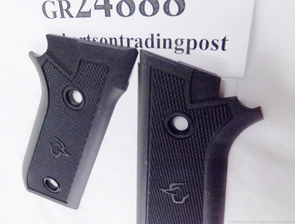 Taurus Factory Grips for PT92 PT96 Semi Auto Pistols Black Rubber Panels-img-5