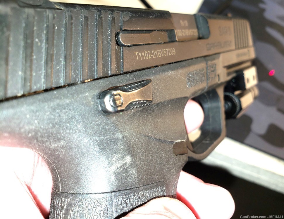 SAR 9 9mm semi auto pistol 17 round mag Red Dot Laser-img-2