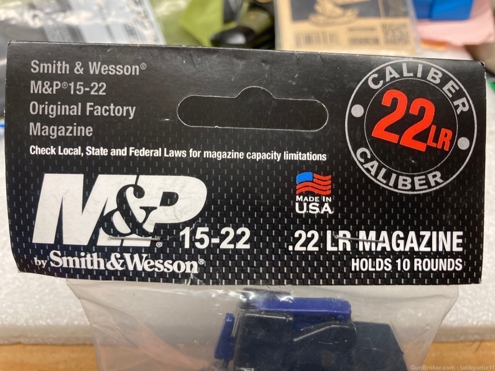 Smith & Wesson Magazine 22LR 10 Round Fits M&P 15-22 Black MGSW19923-img-1