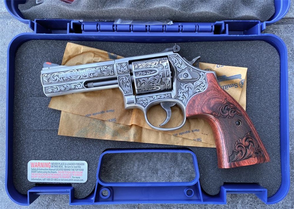 Smith & Wesson S&W 686 4" MLE Scroll AAA Custom Engraved by Altamont -img-15