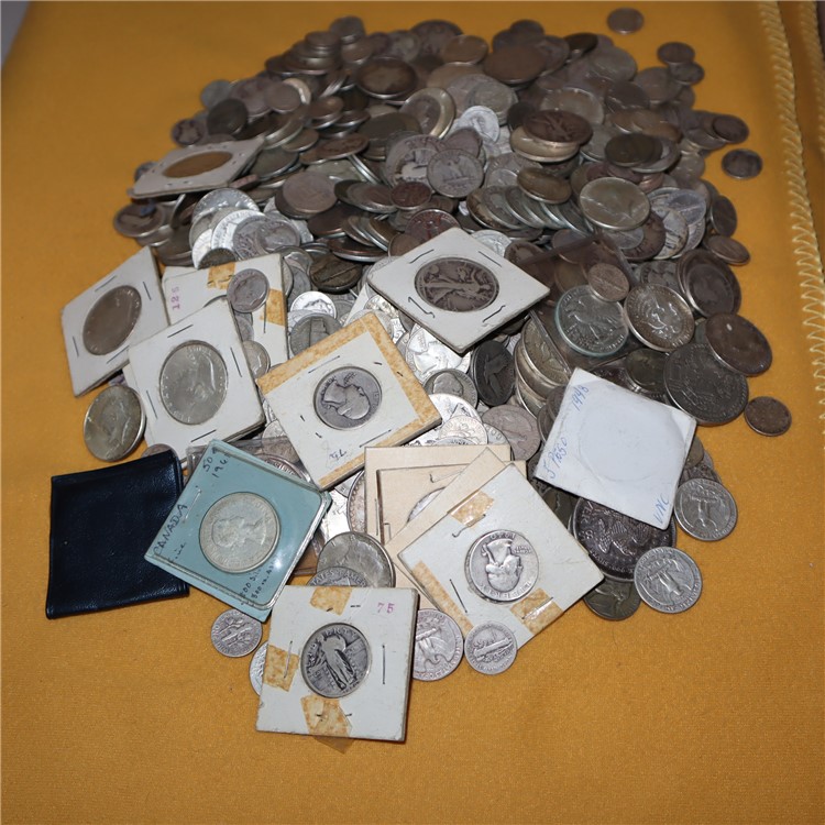 Silver Coins,12.132 Pounds, 194.112 ounces, mixed grades and Mints.-img-3