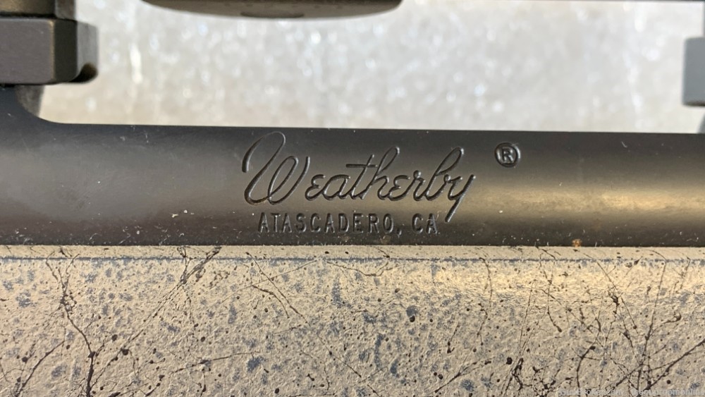 Weatherby Mark V Ultra Lightweight 257 Wby Mag 26 Inch Leupold VX-L-img-14
