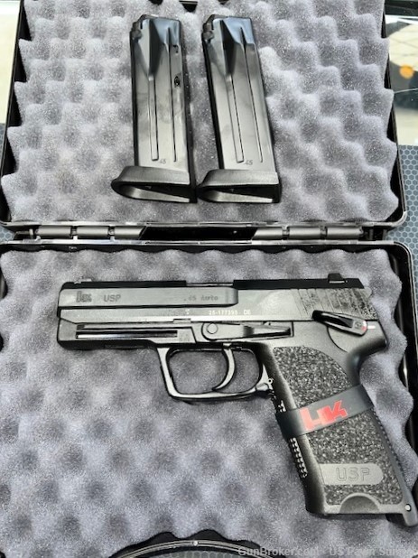 Heckler & Koch USP V1 Pistol .45 ACP 12+1 Capacity -img-1